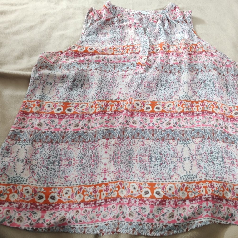 Violet and Claire Tank Top Blouse Used Size XL.
